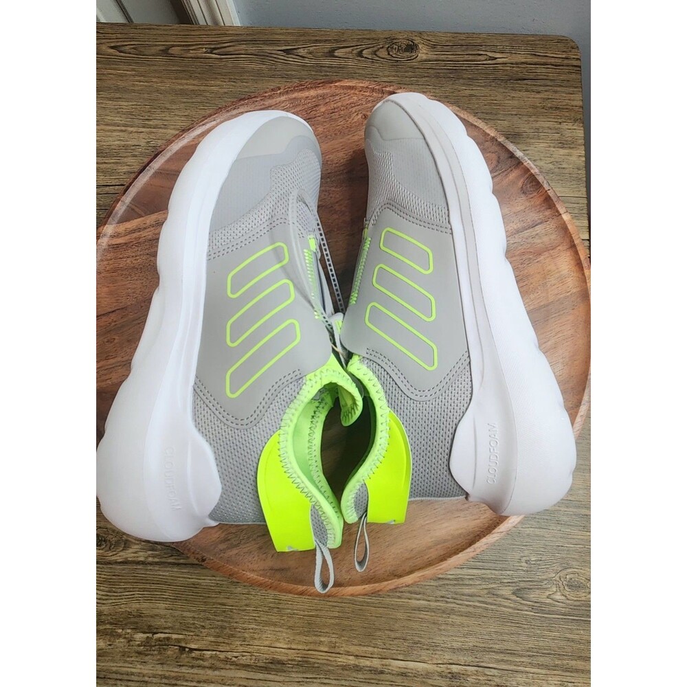 New! Adidas Tensaur Comfort Kids Shoes Grey w/lime green accents US Sz 7 - Picture 3 of 12